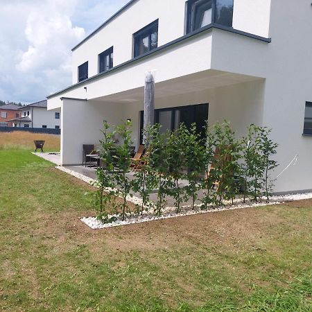 Pr Apartment Lenzing Exterior photo